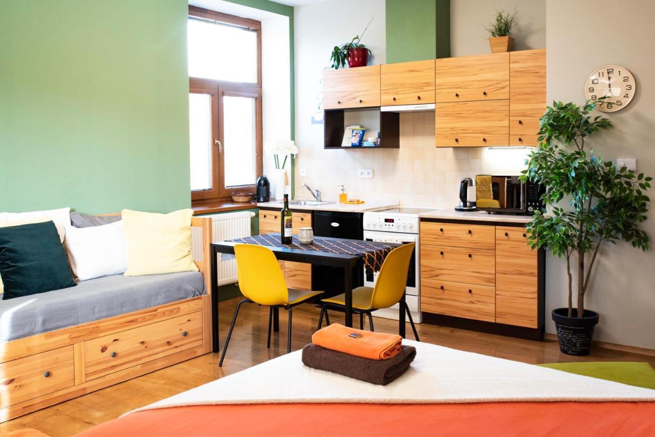 Apartman U Horynu - Sadova Ceska Trebova Exteriör bild