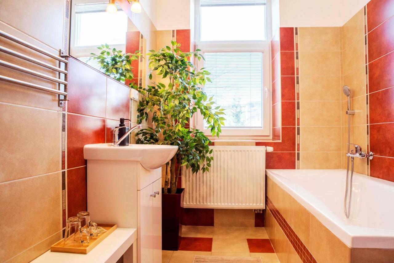 Apartman U Horynu - Sadova Ceska Trebova Exteriör bild