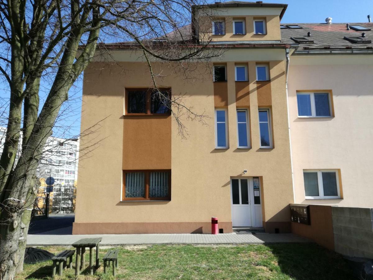 Apartman U Horynu - Sadova Ceska Trebova Exteriör bild
