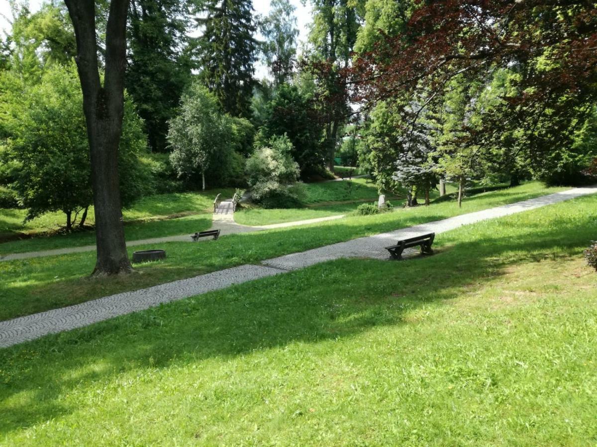 Apartman U Horynu - Sadova Ceska Trebova Exteriör bild